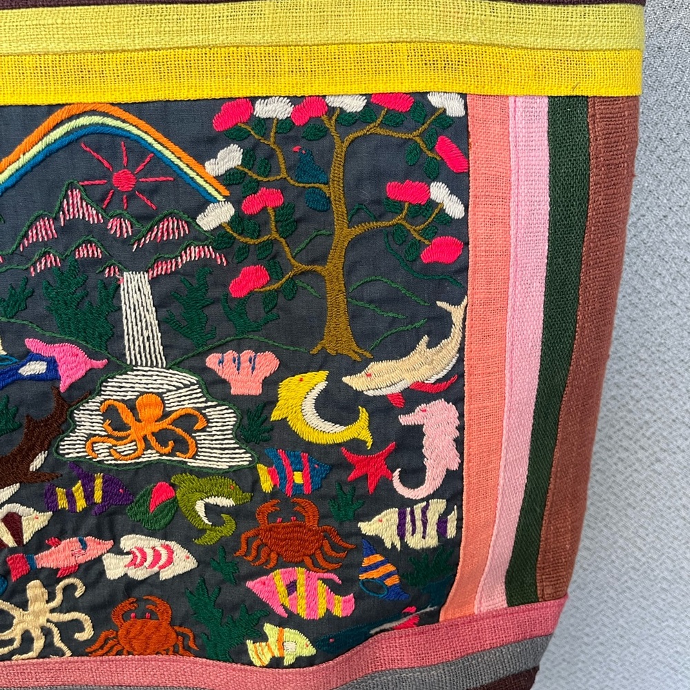 Hand made colorful and durable tote funky animal/ spiritual vibe - Picture 3 of 13
